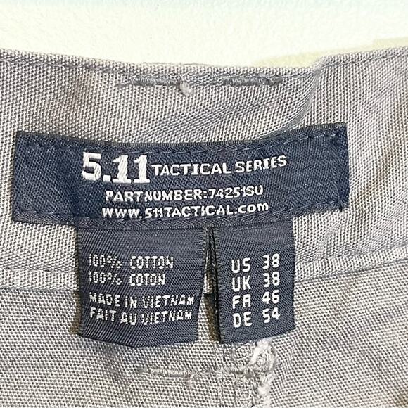 5.11 Tactical Men's Gray Multi Pocket Performance Cargo Pant Size 38 NWT - Picture 7 of 16